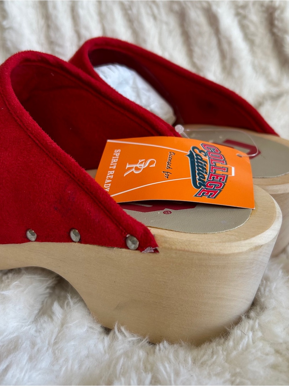 NWT Oklahoma Sooners OU Wood Clogs - Picture 5 of 11